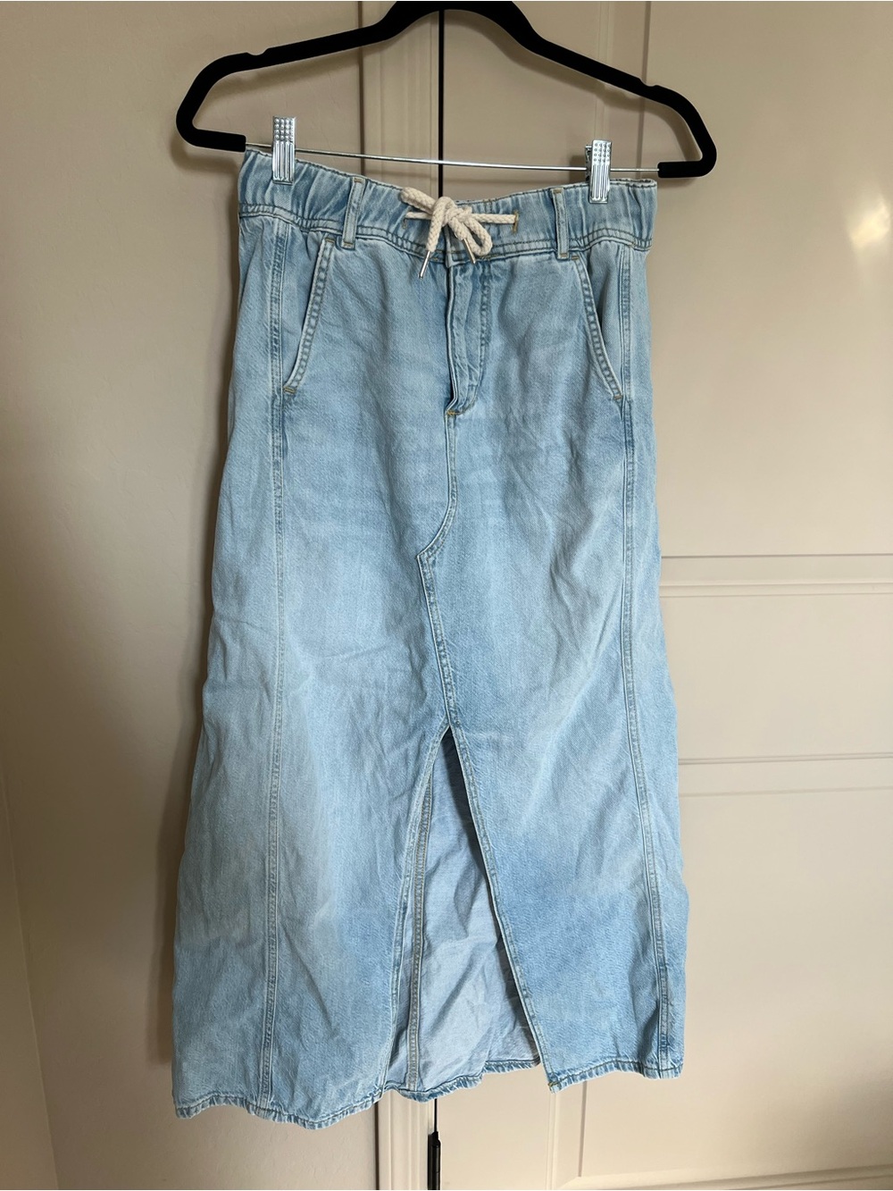 Pilcro Light Blue Denim Skirt-Style Flare Jeans